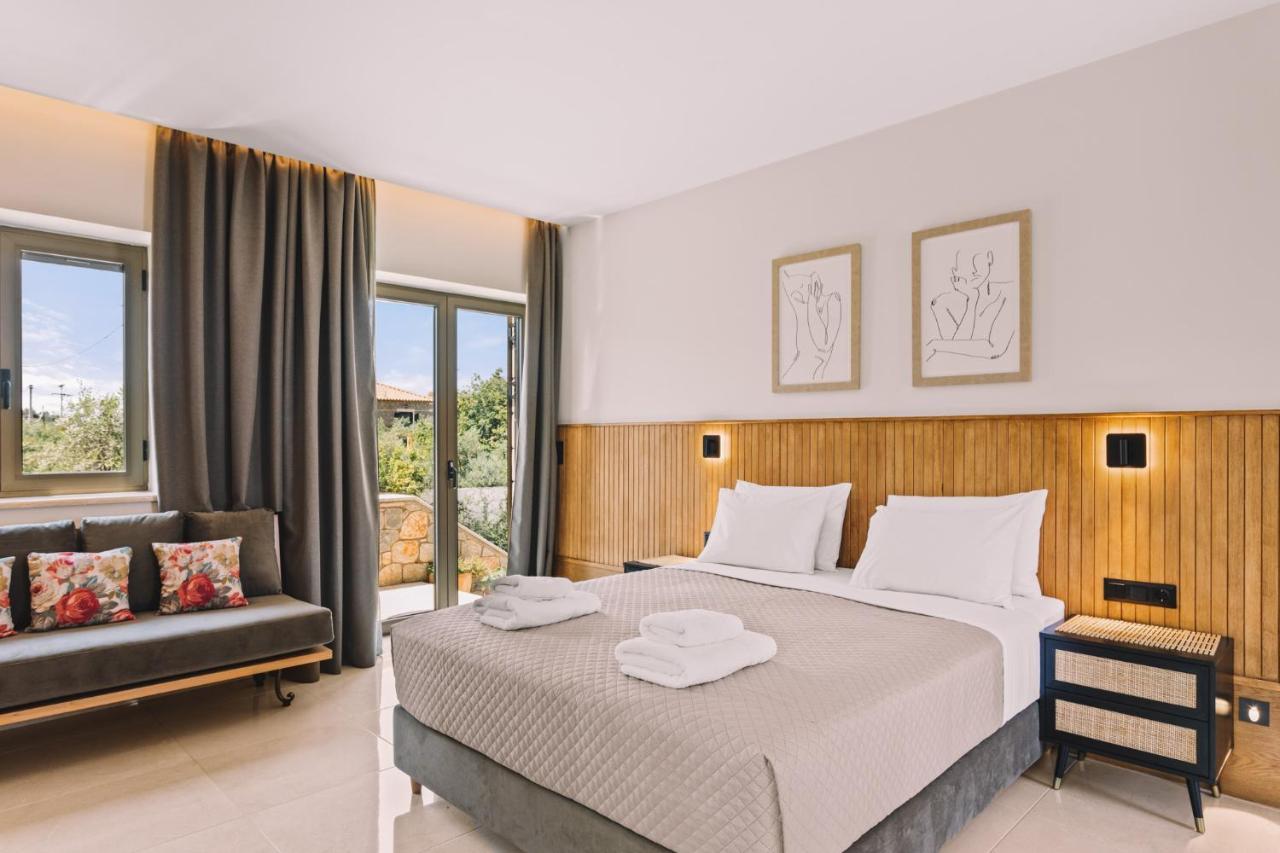Bonos Apartments Stoupa Bagian luar foto